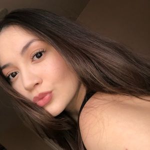 Meet your Posher, Vanessa
